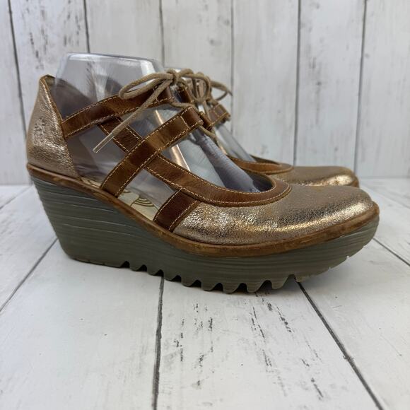 Fly London Gold Leather Yett Platform Wedge Heels Mary Jane Pump Size 39/8.5 - Picture 1 of 16